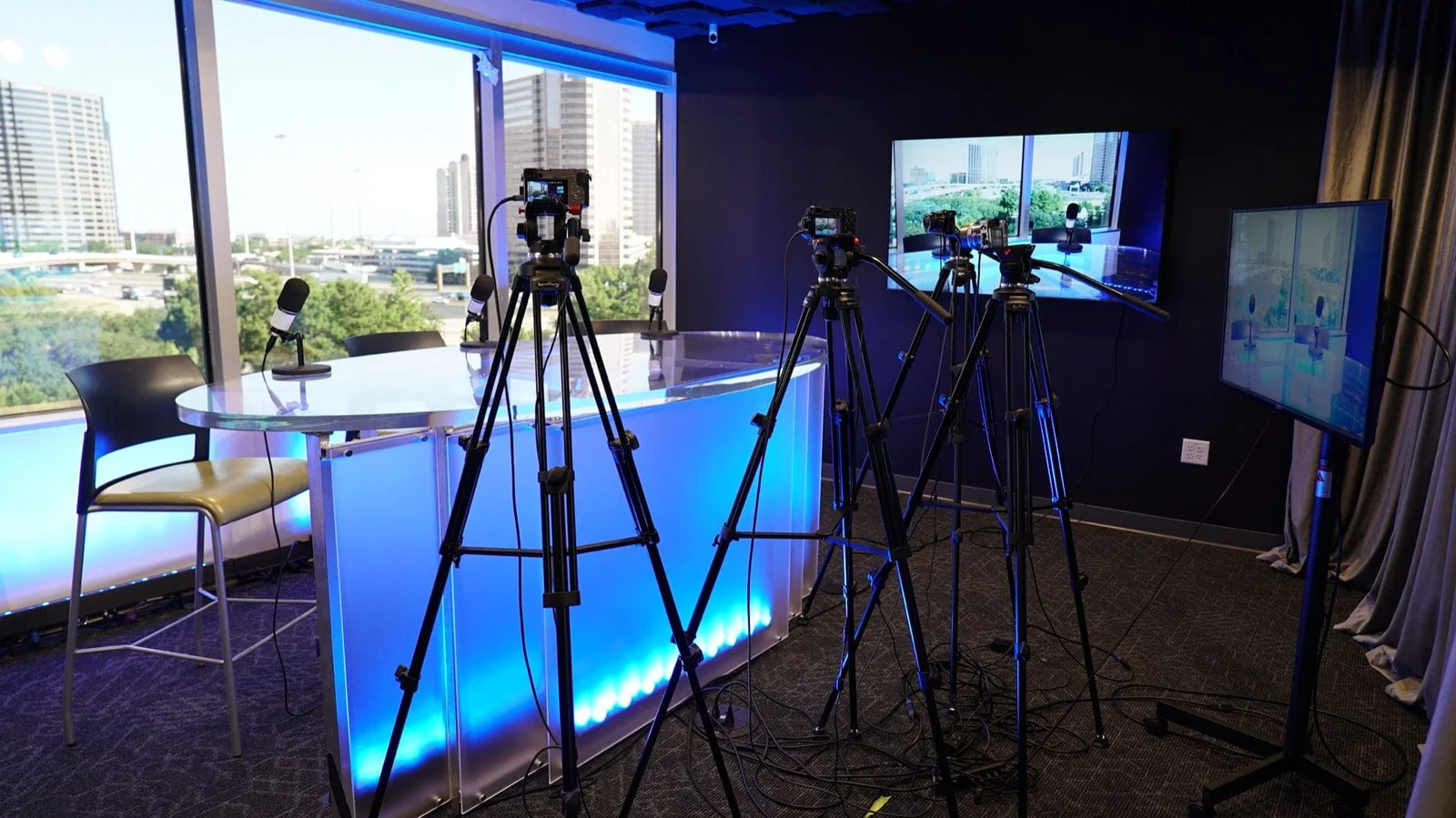 newscast-studio-5
