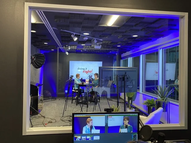 What To Look For in a Podcast Studio Rental