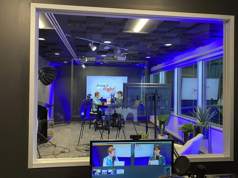 What To Look For in a Podcast Studio Rental